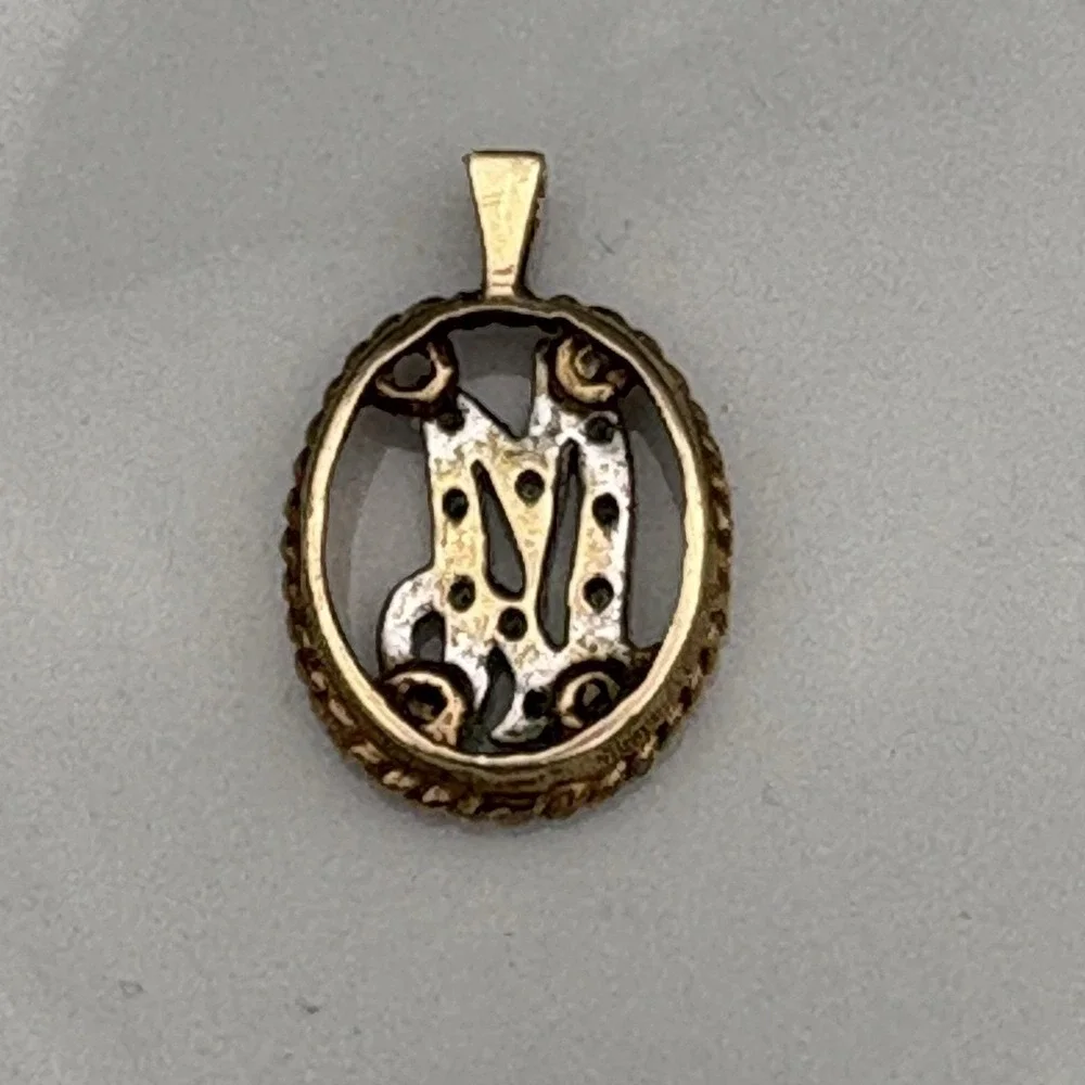Estate 14K Yellow Gold and Natural Diamond Pendant Fancy Initial M 3.26g
